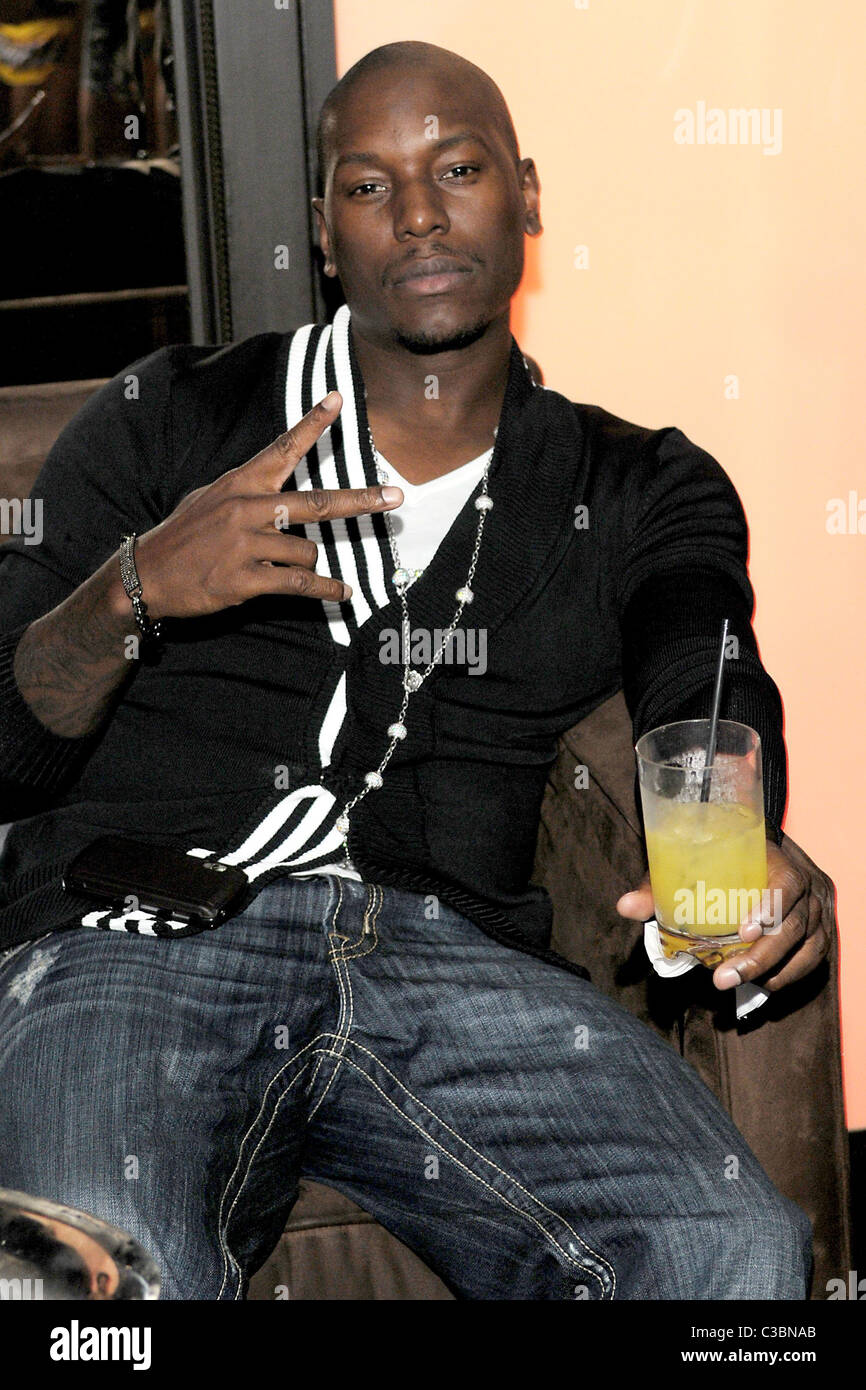 Tyrese Gibson Birthday celebration for Tyrese at Karu & Y Lounge Miami