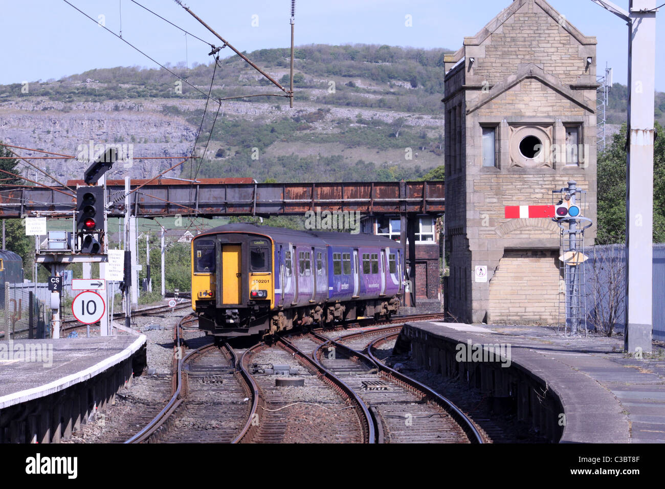 Morecambe to leeds train hires stock photography and images Alamy
