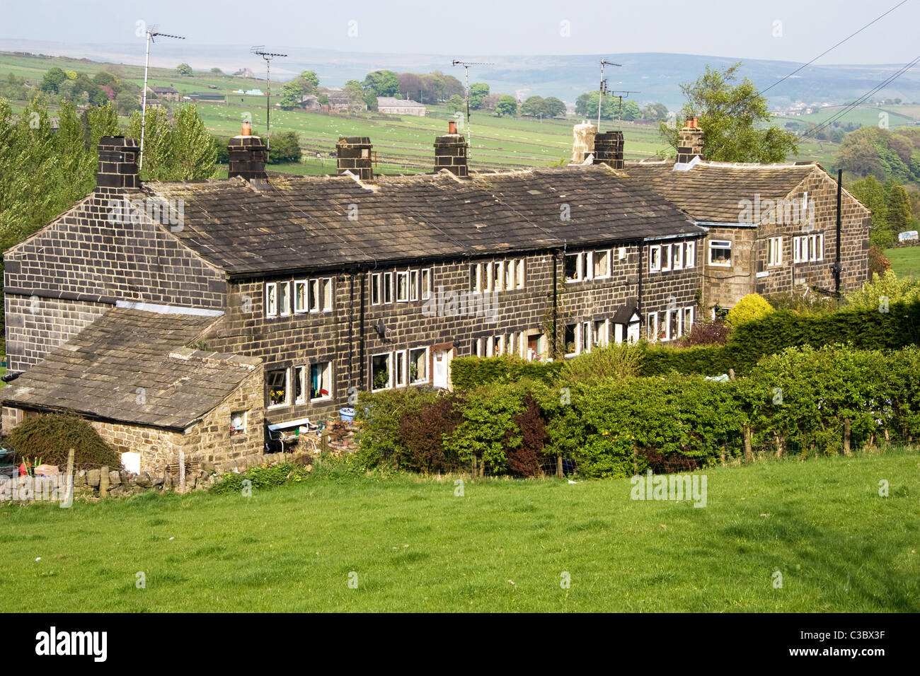 Typical stonebuilt former weavers cottages, Jack Bridge, near