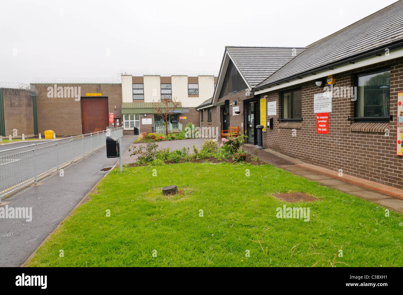 Entrance to Hydebank Wood Young Offender's Centre, Belfast Stock Photo