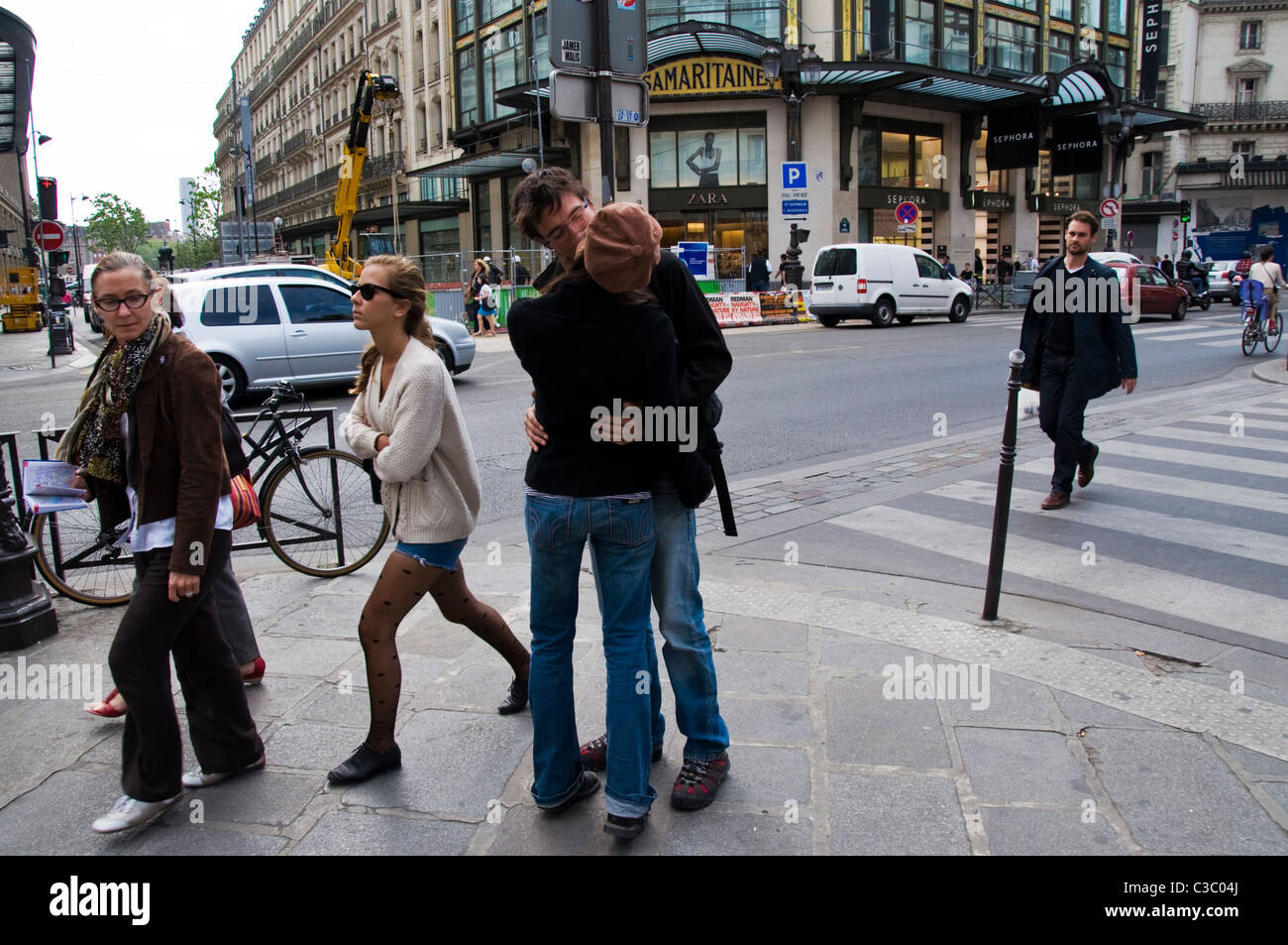 zara rue de rivoli