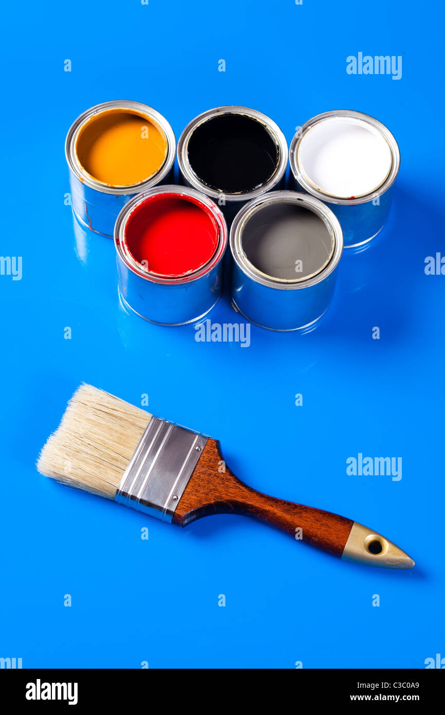cans of paint Stock Photo Alamy