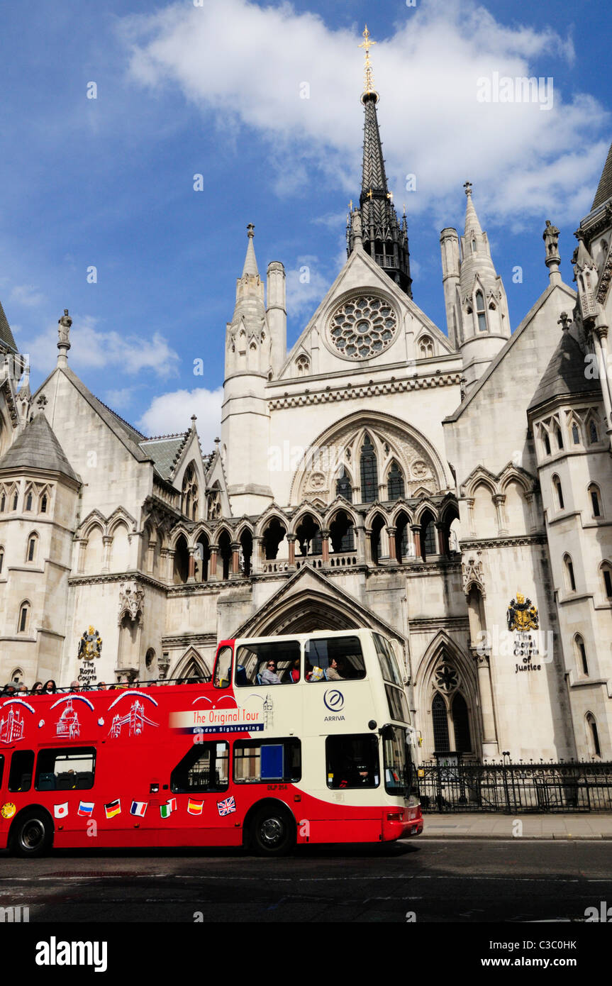 Sightseeing Bus outside The Royal Courts of Justice, Fleet Street, London, England, UK Stock Photo