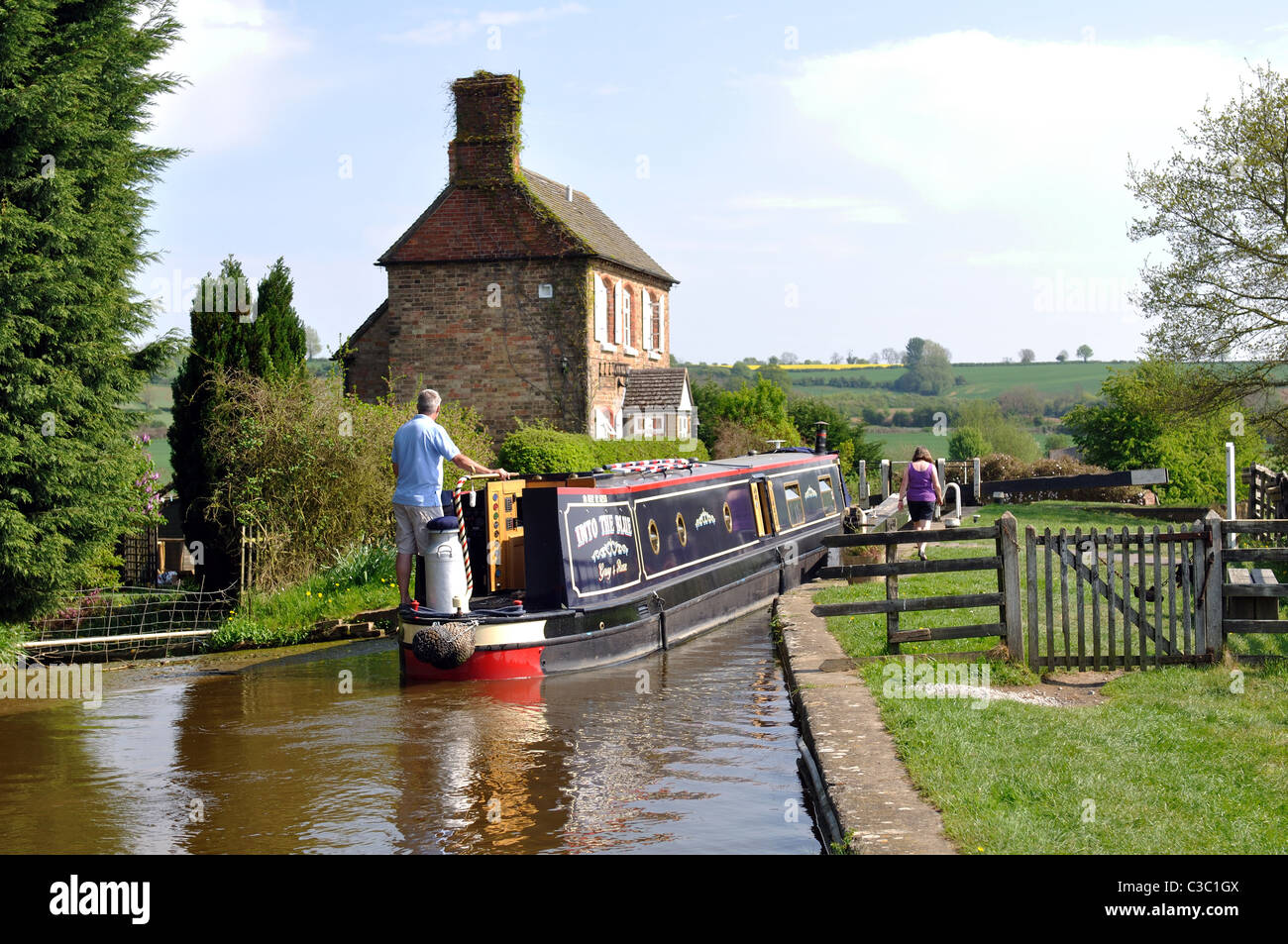 Narrowboat on the Oxford Canal at Somerton Deep Lock, Oxfordshire