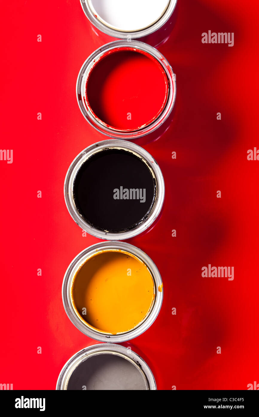 cans of paint Stock Photo Alamy