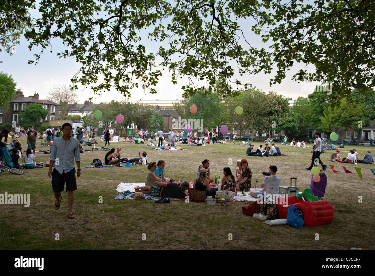 Hackney london bbq picnic friends hires stock photography and images Alamy
