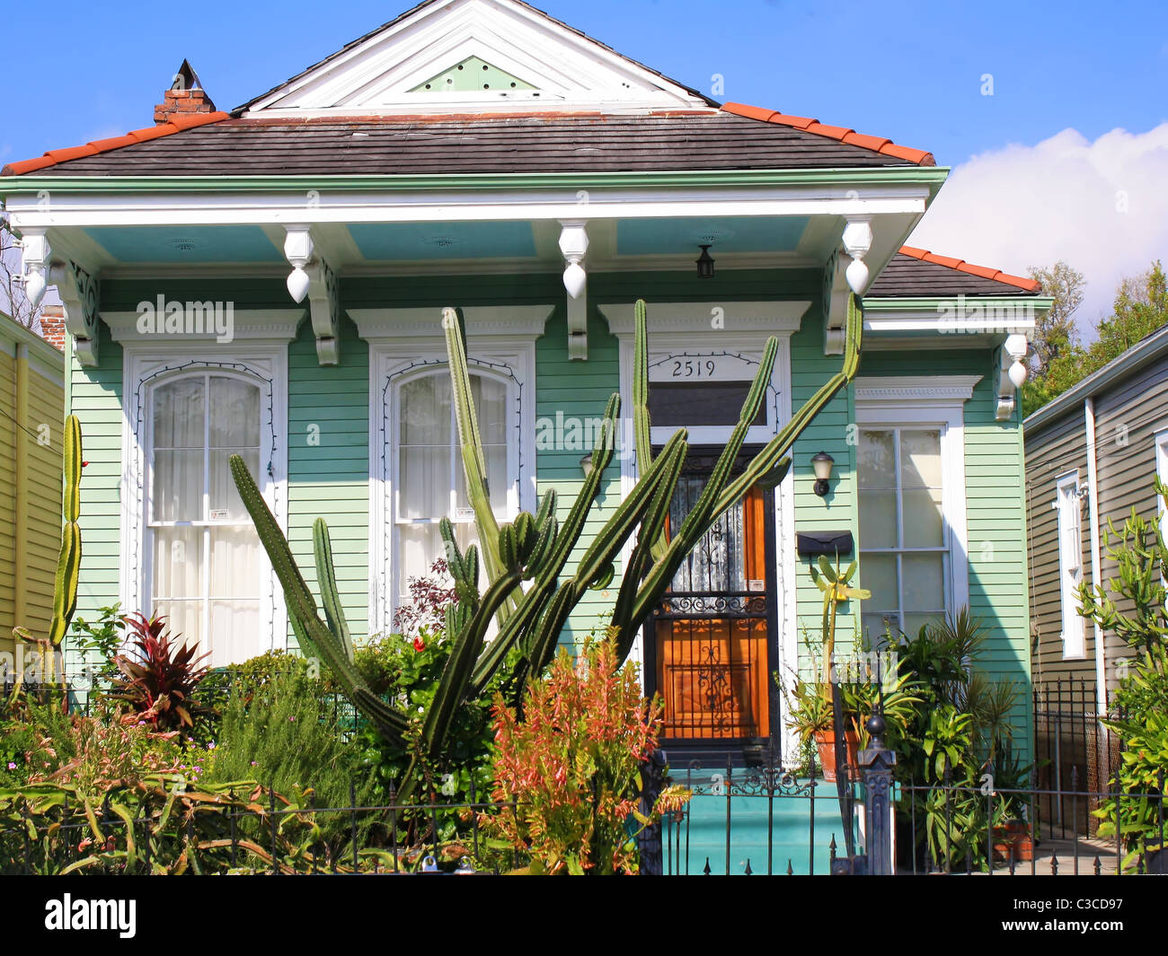 bungalow style New Orleans villa Stock Photo Alamy