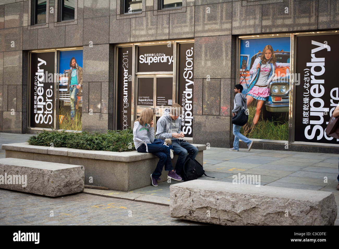 Superdry New York High Resolution Stock Photography and Images - Alamy