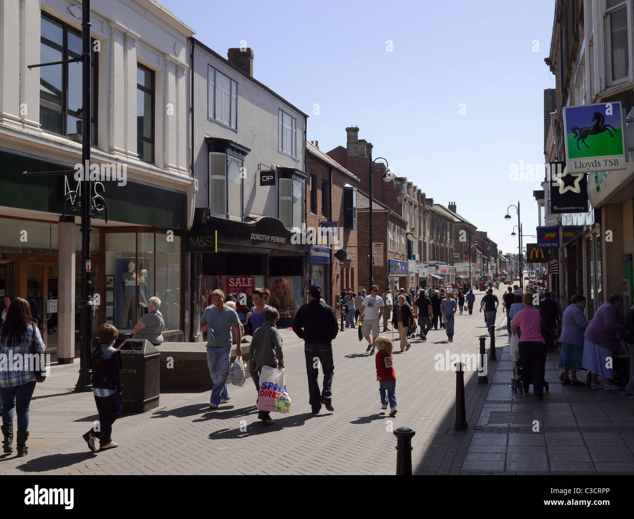 Newgate Street a pedestrianised shopping area in the historic town of Bishop Auckland, Co. Durham Stock Photo