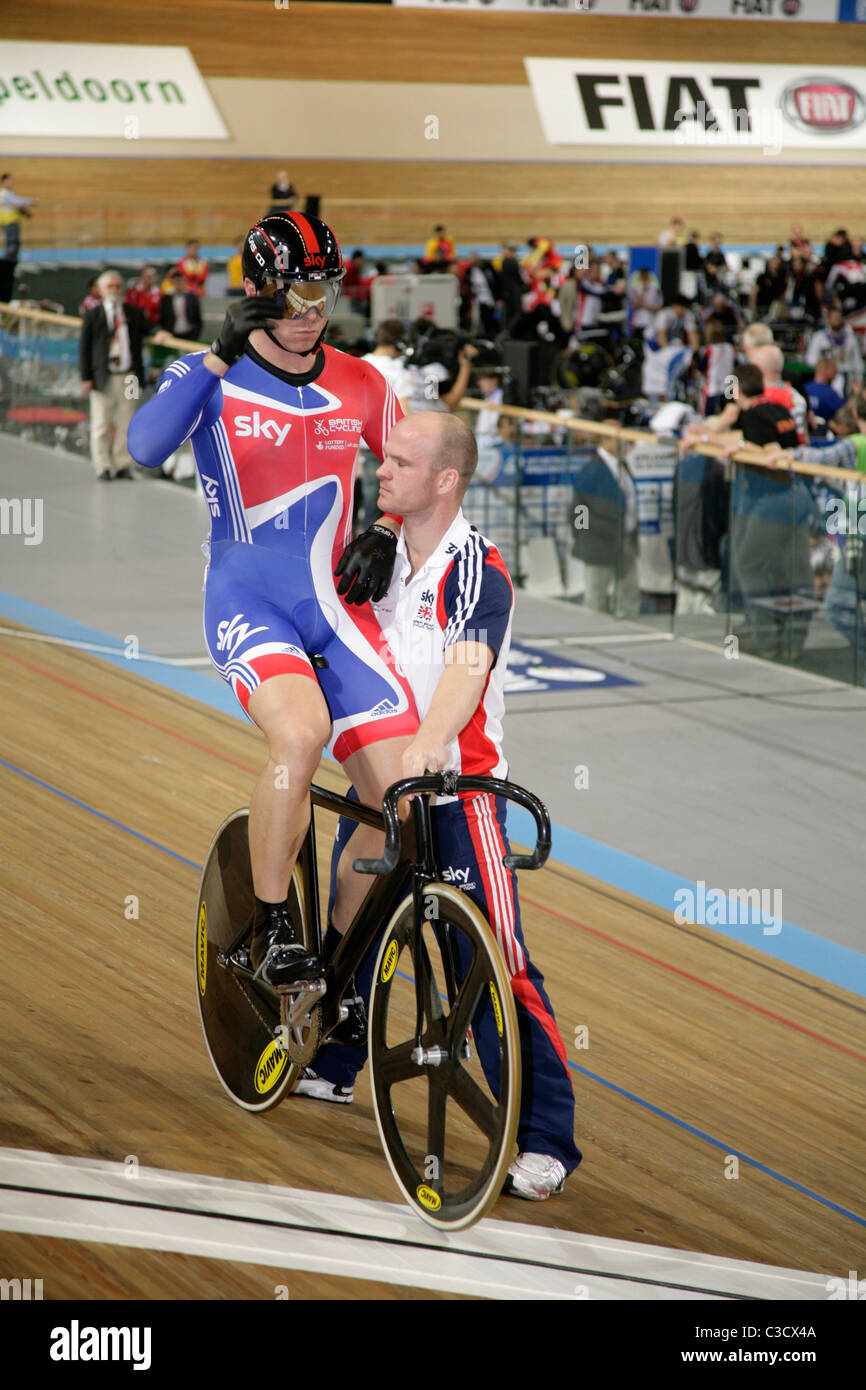 chris hoy road bike