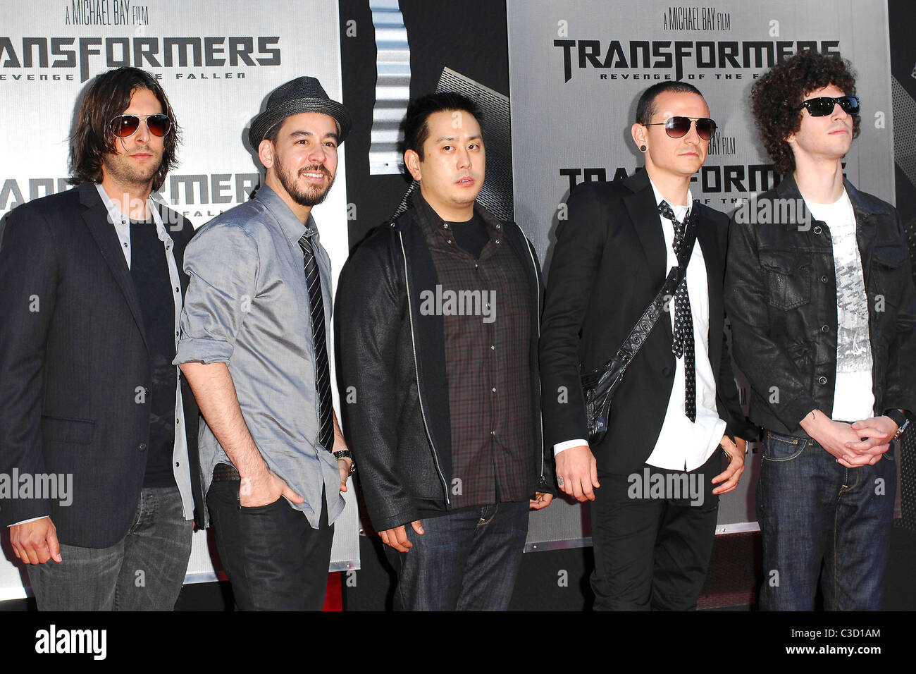 Linkin Park, Joseph Hahn, Mike Shinoda, Chester Bennington, Brad Delson, Rob Bourdon, Dave 'Phoenix' Farrell 2009 Los Angeles Stock Photo