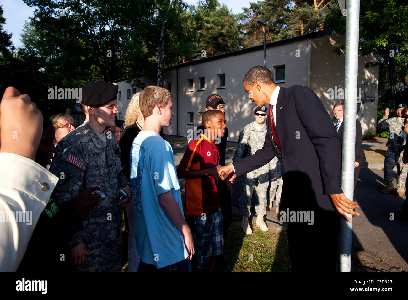 President Barack Obama stops to shake hands with military families outside Landstuhl Regional Medical Center Landstuhl, Germany Stock Photo