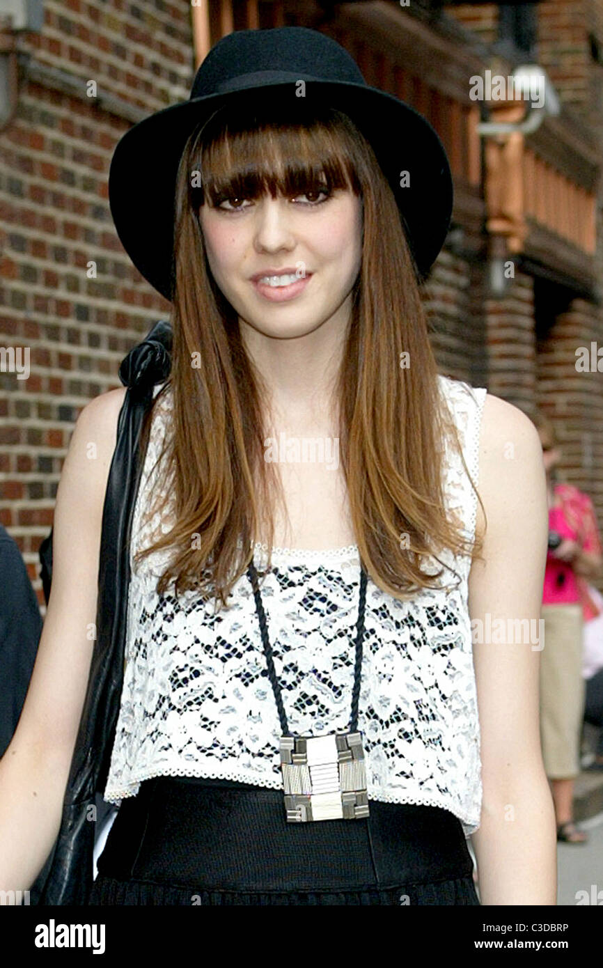 Diane Birch Outside The Ed Sullivan Theatre For The Late Show With Stock Photo Alamy Diane Birch Outside The Ed Sullivan Theatre For The Late Show With Stock Photo Alamy