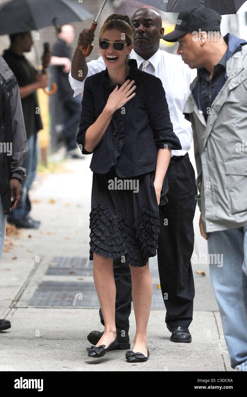 Laugh julia roberts rain 230709 hires stock photography and images Alamy