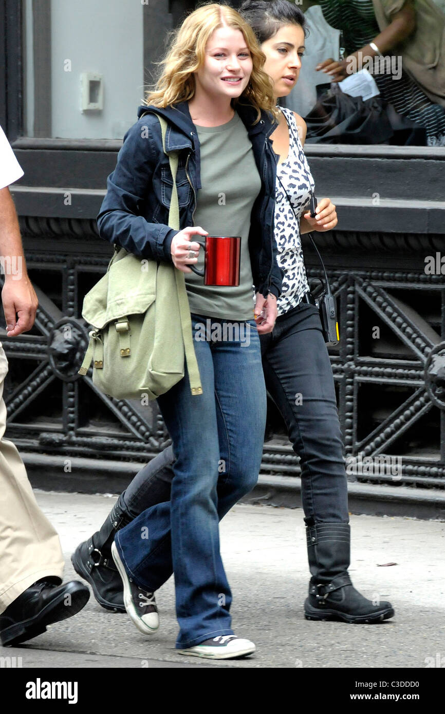 Emilie de Ravin on the set of her new film 'Remember Me' shooting on ...