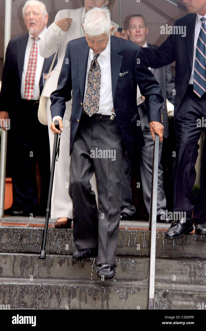 Don Hewitt Funeral service for celebrated newsman Walter Cronkite at St