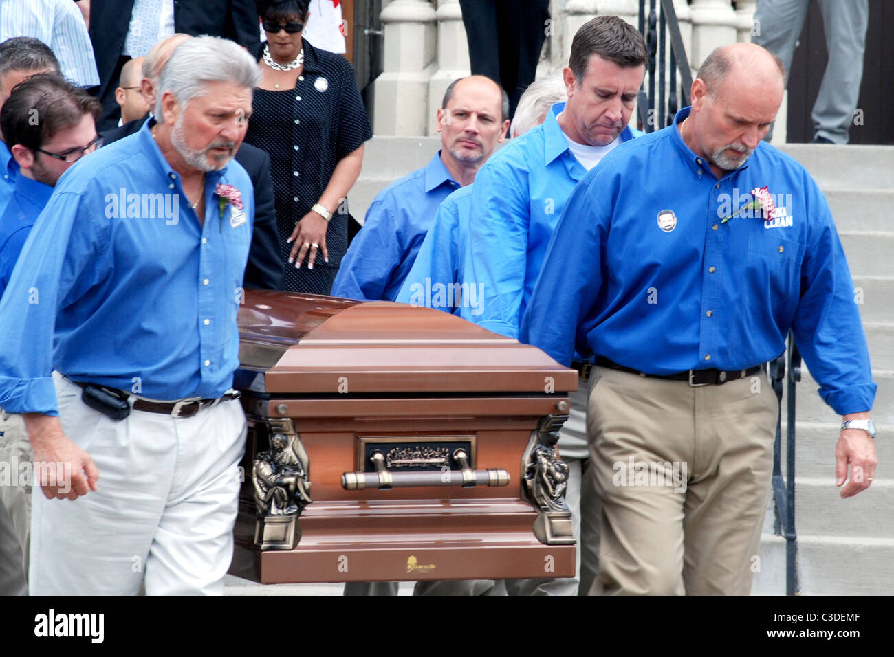 Pallbearers carry the casket of Billy Mays, including Anthony 'Sully