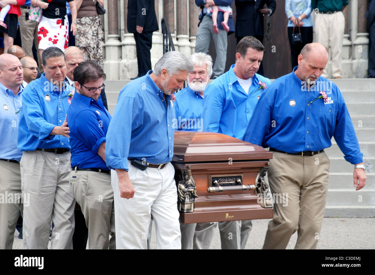 Pallbearers carry the casket of Billy Mays, including Anthony 'Sully