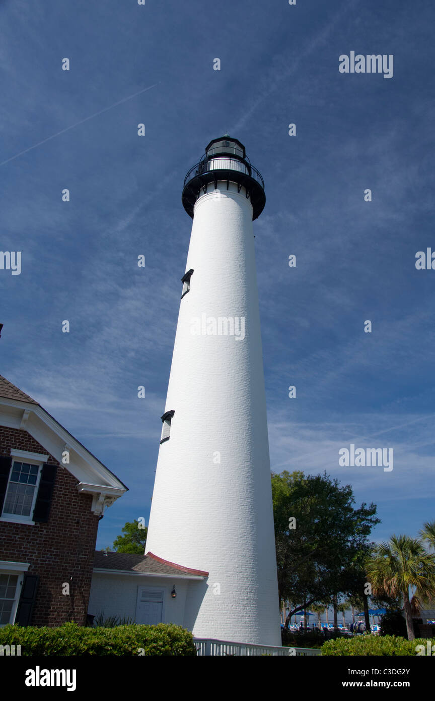 St. Simons Island. Historic St. Simons Island Lighthouse, c