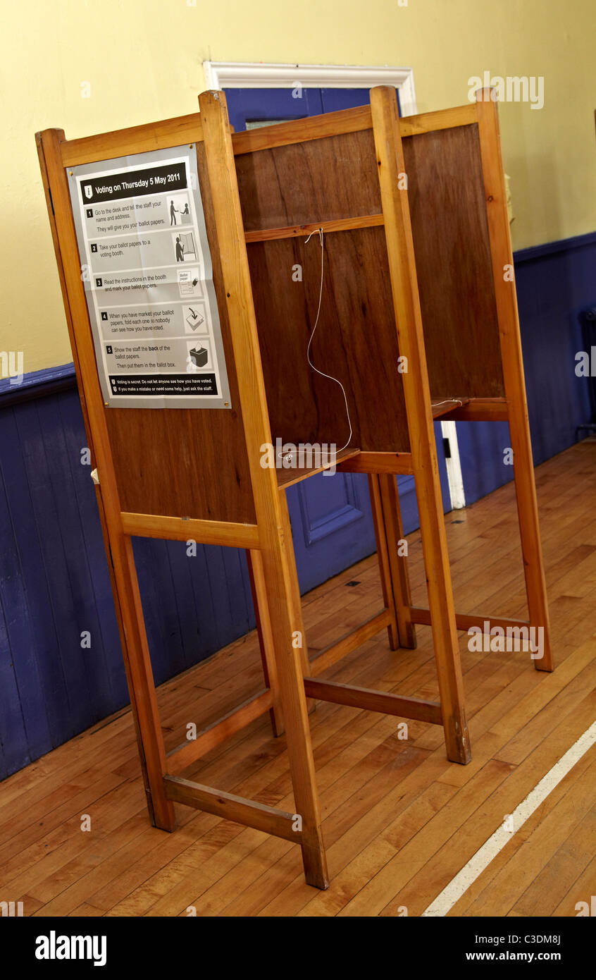 Voting booth hi-res stock photography and images - Alamy