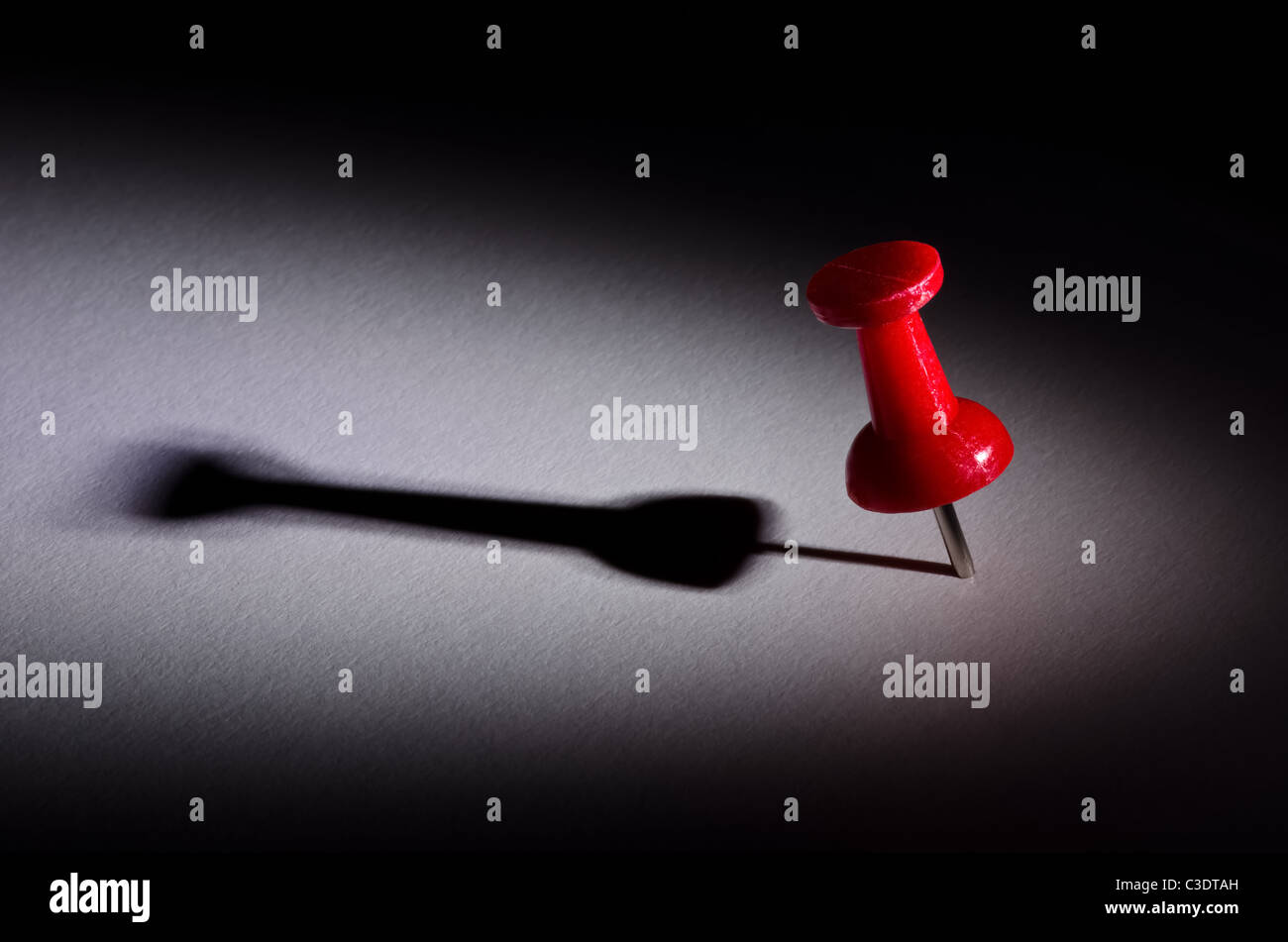Push pin symbol hires stock photography and images Alamy