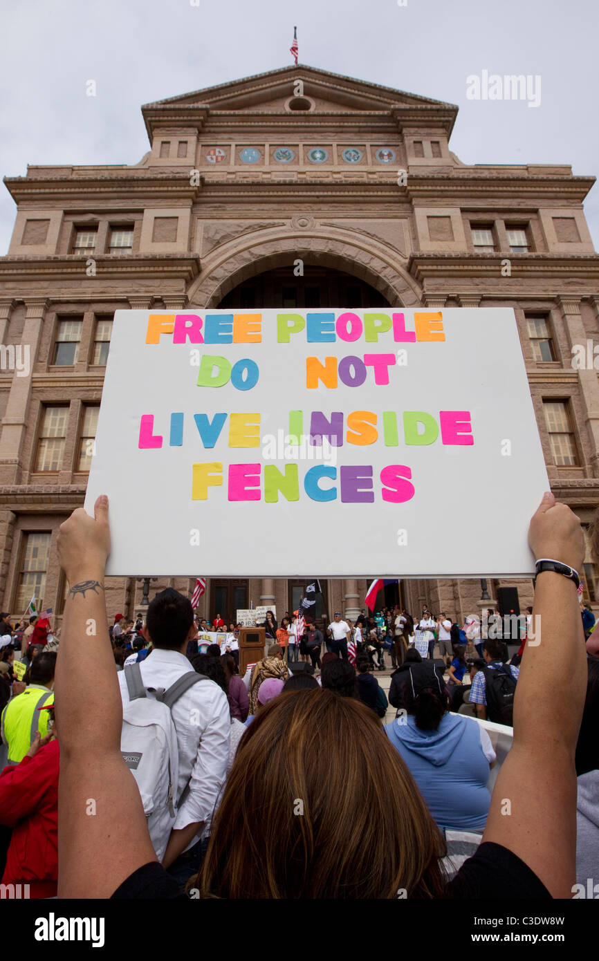 Disagree sign hi-res stock photography and images - Alamy