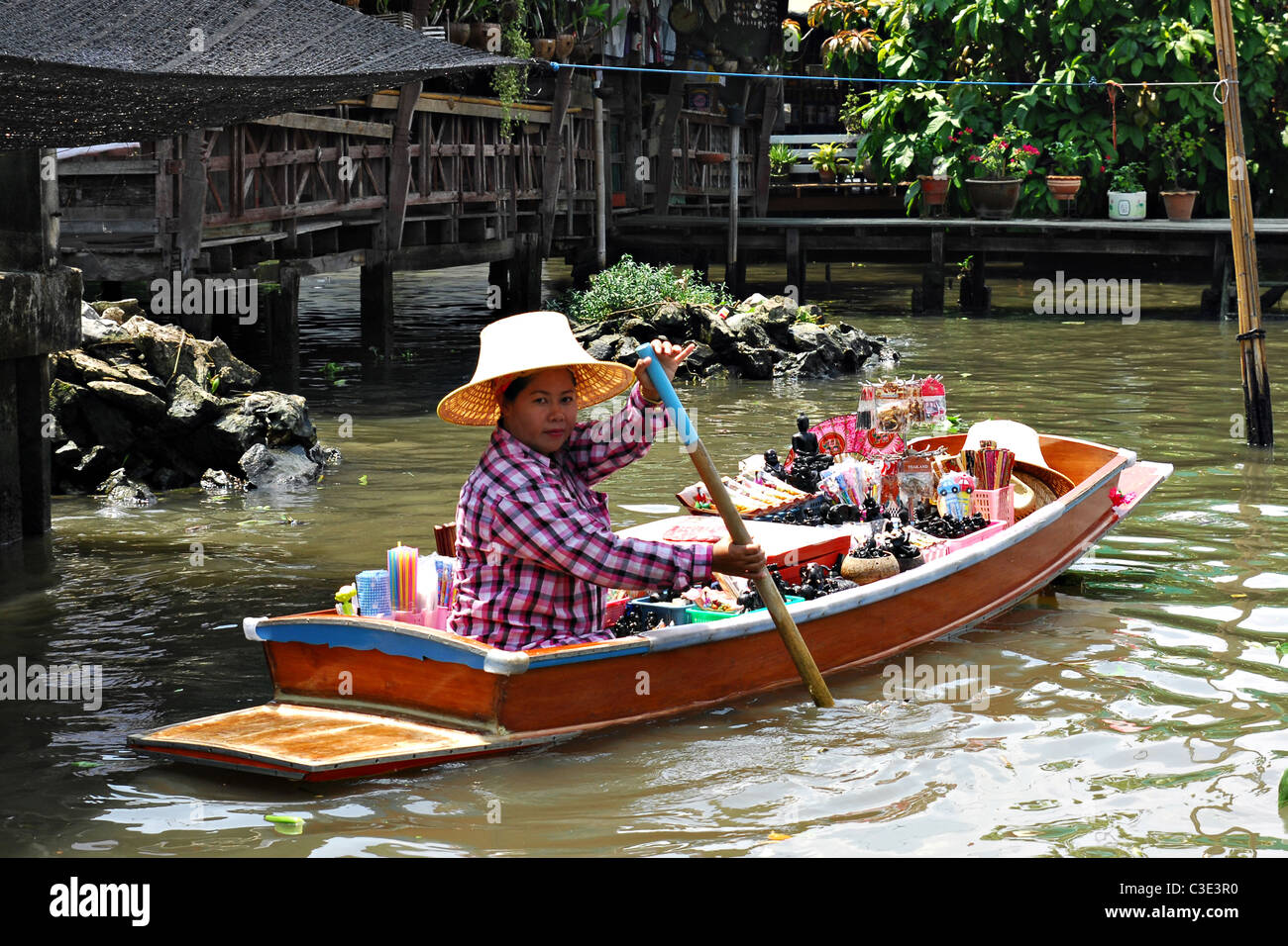 Bangkok floating market hi-res stock photography and images - Alamy