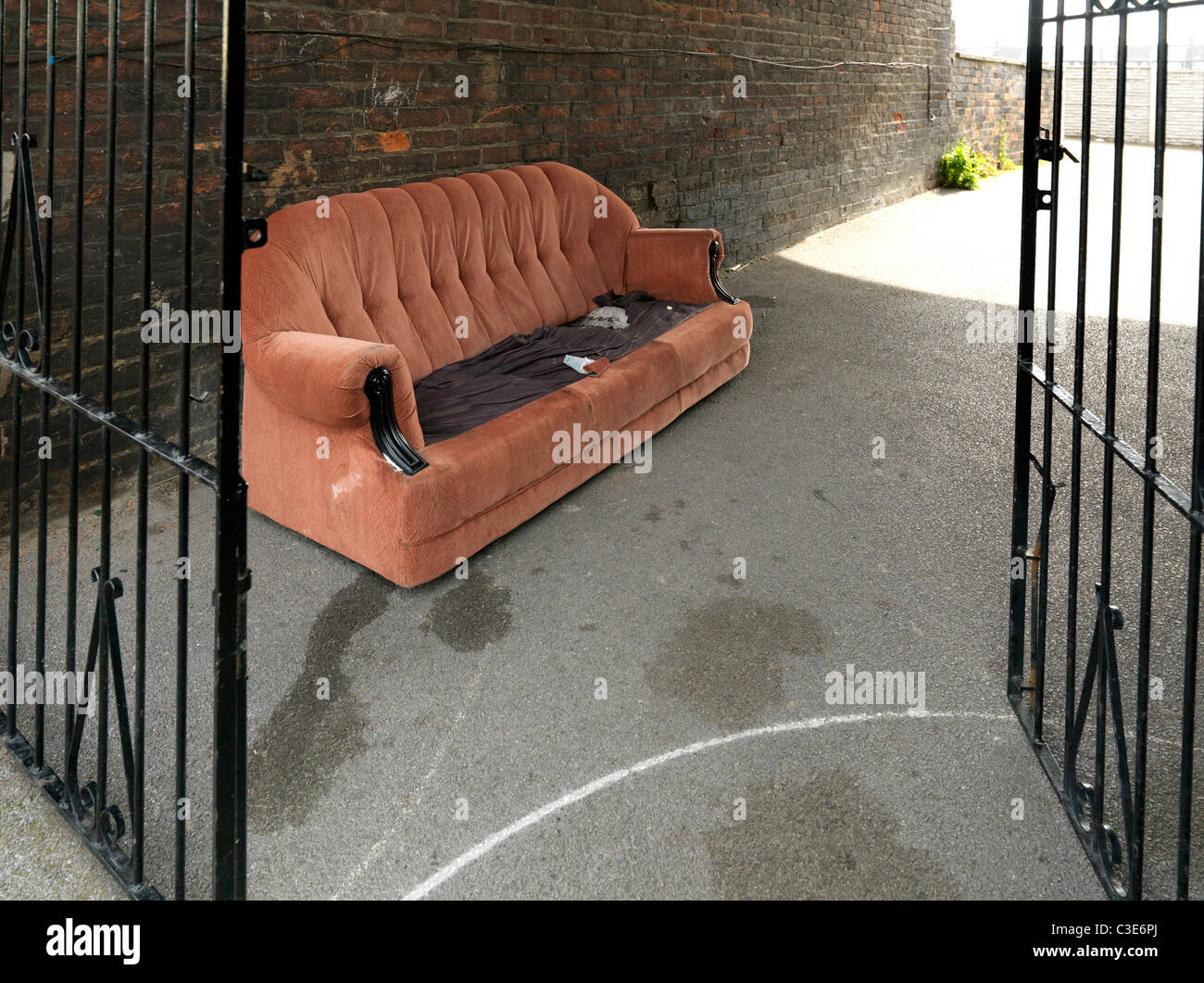 Where Can I Dump An Old Couch at Edith Grimes blog