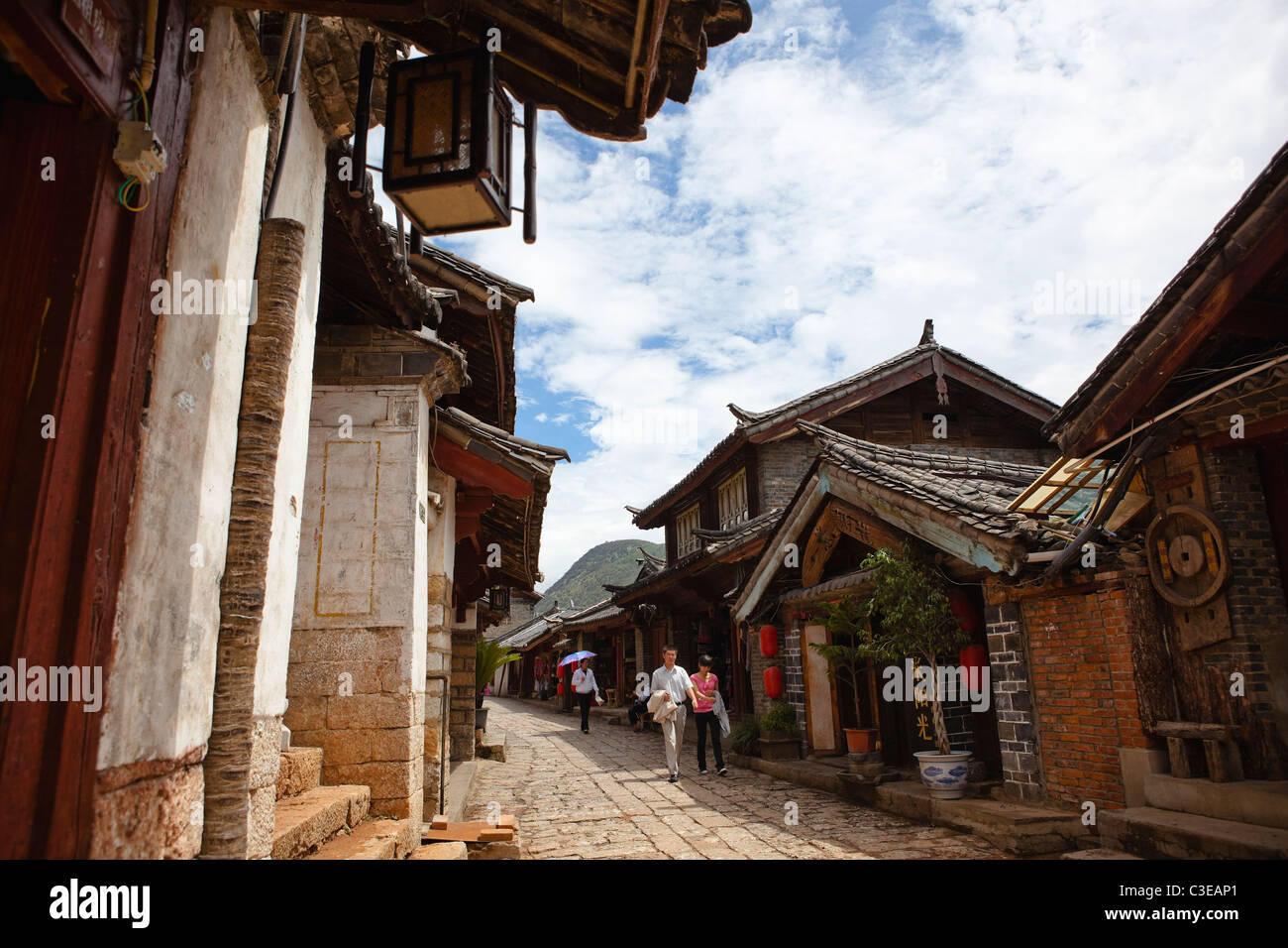 lijiang: commercial street in dayan ancient town Stock Photo