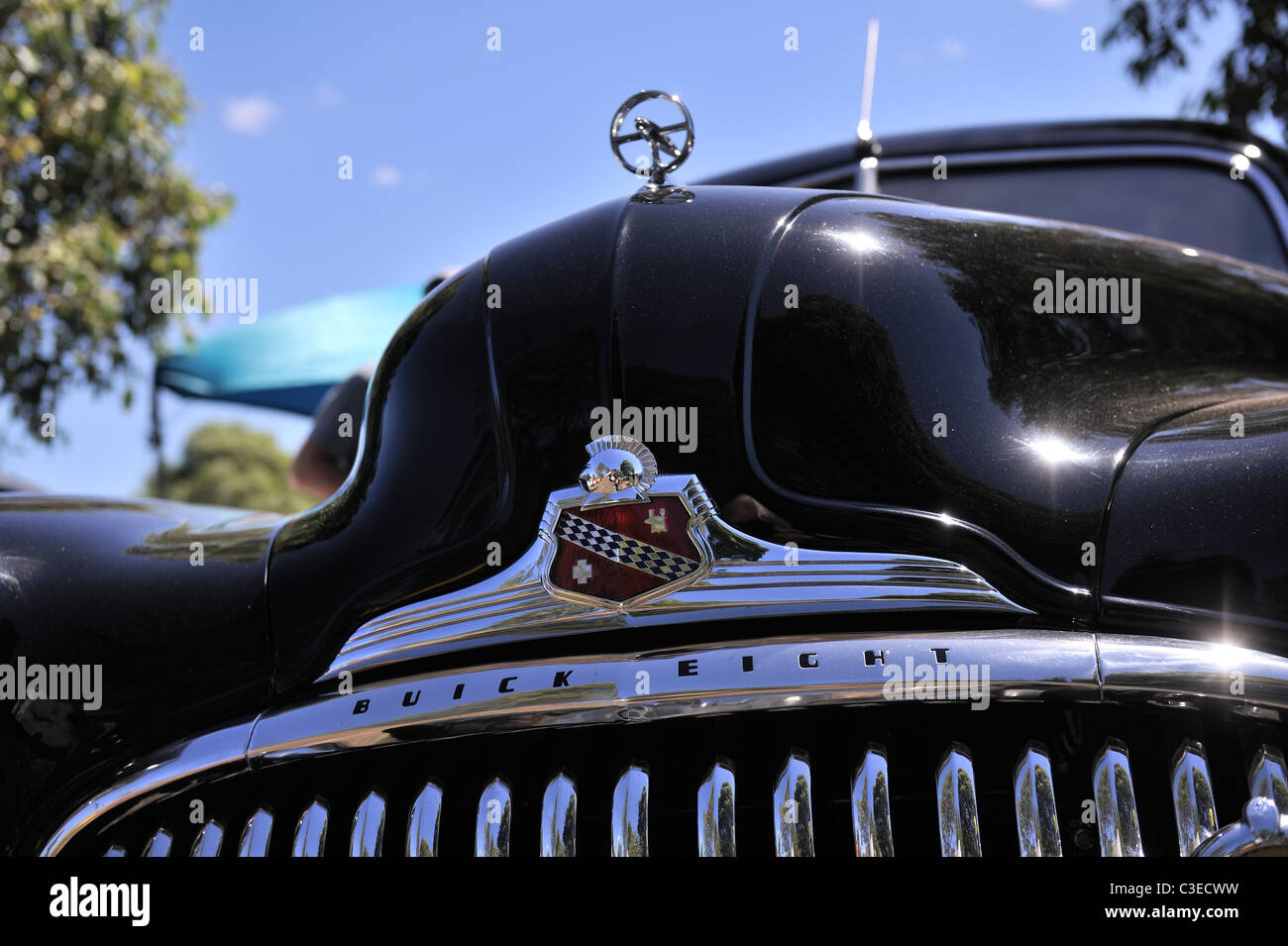 buick 1948 high resolution stock photography and images alamy https www alamy com stock photo vintage black 1948 buick eight classic american motor car 36582165 html