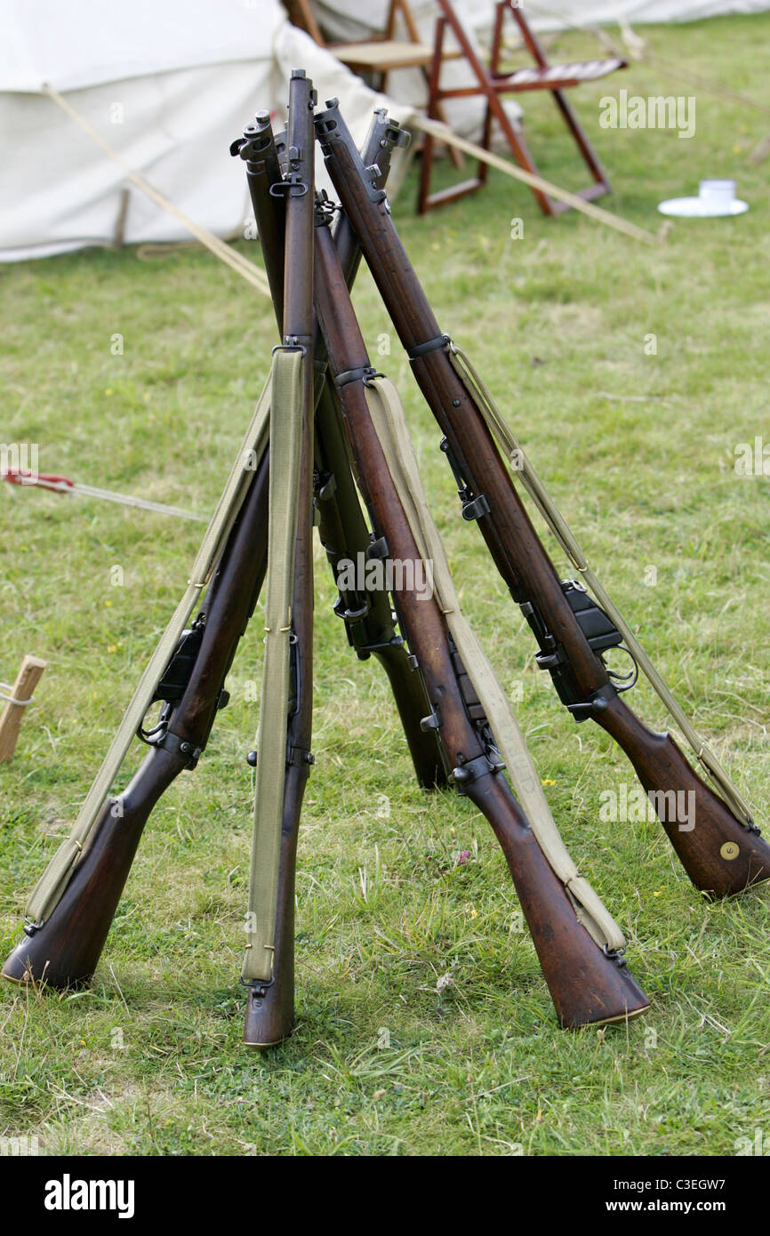 Collection of Lee Enfield rifles Stock Photo - Alamy