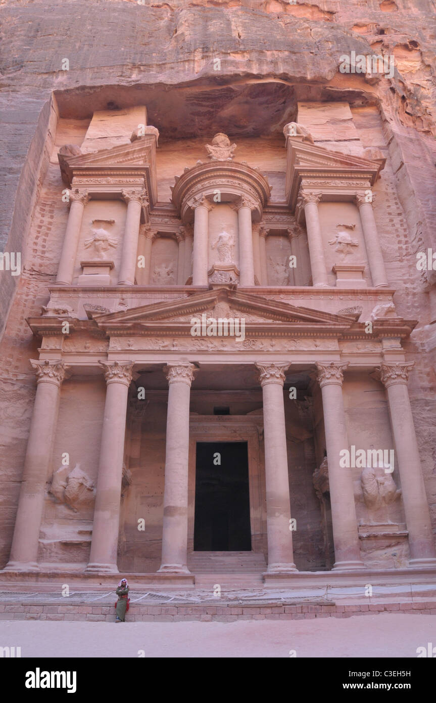 Petra Stone Carvings High Resolution Stock Photography and Images - Alamy