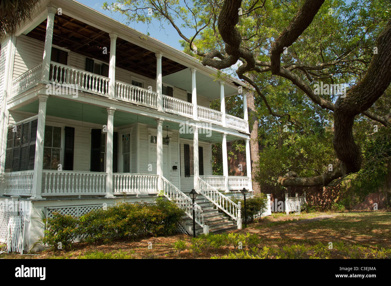 South Carolina, Beaufort. Traditional Southern Antebellum home Stock