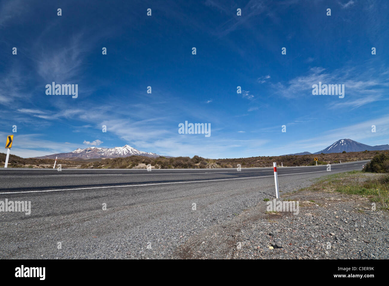 Highway road around Mt Ngauruhoe and Mt Ruahepu, Tongariro National Park, New Zealand Stock Photo