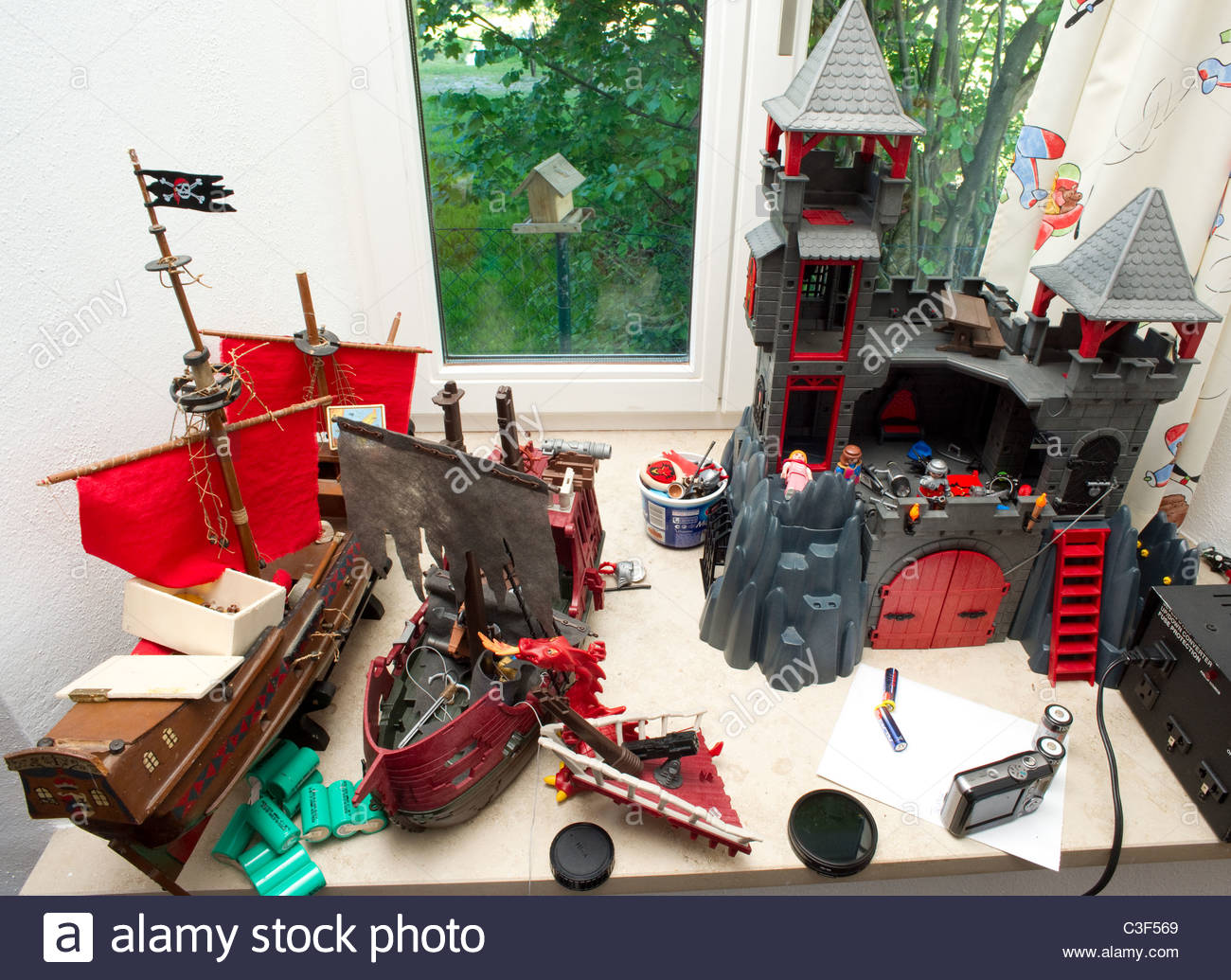 pirate house toy