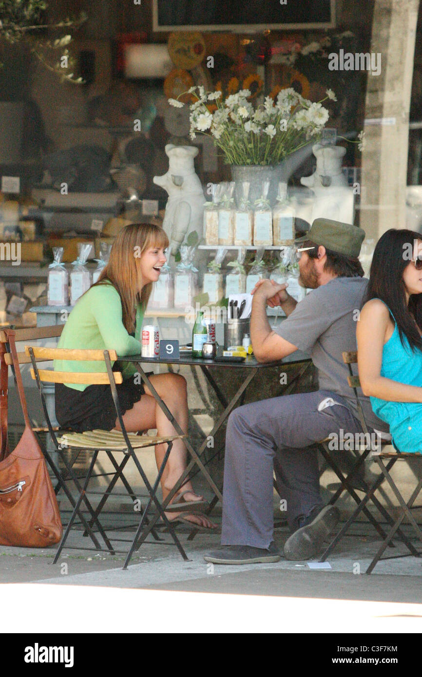 Christina Ricci meets up a friend for lunch at Joan's on Third in West