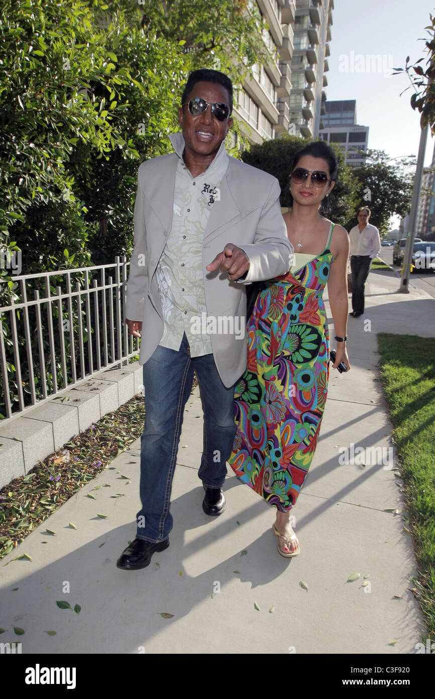 Jermaine Jackson and Halima Rashid visit a luxury condo open house at