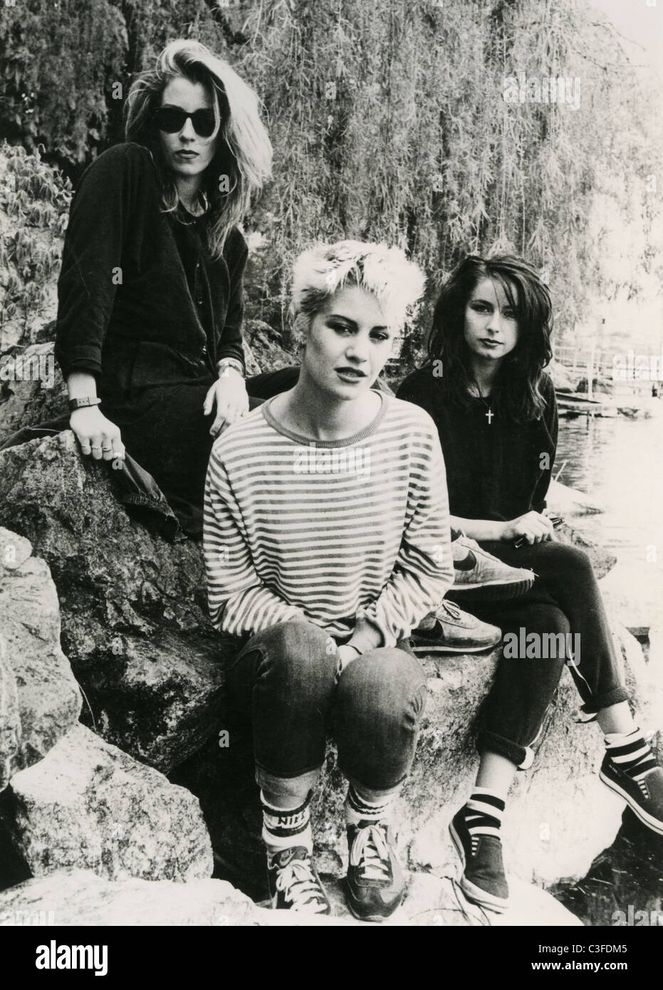 BANANARAMA Promotional photo of UK pop group about 1984. From l: Sarah Dallin, Siobhan Fahey and Keren Woodward Stock Photo