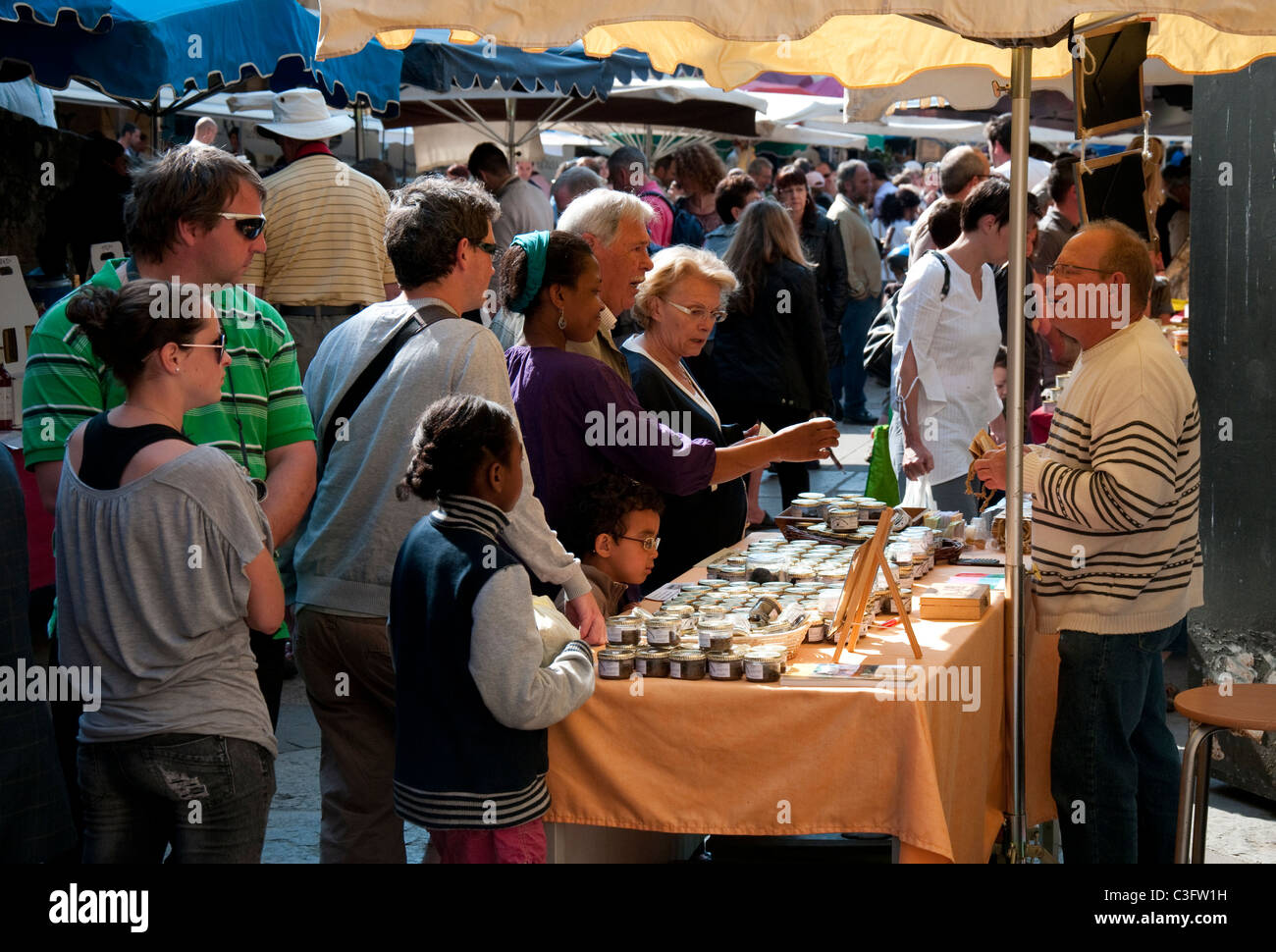 Market day in Sarlat, Dordogne Aquitaine France Stock Photo