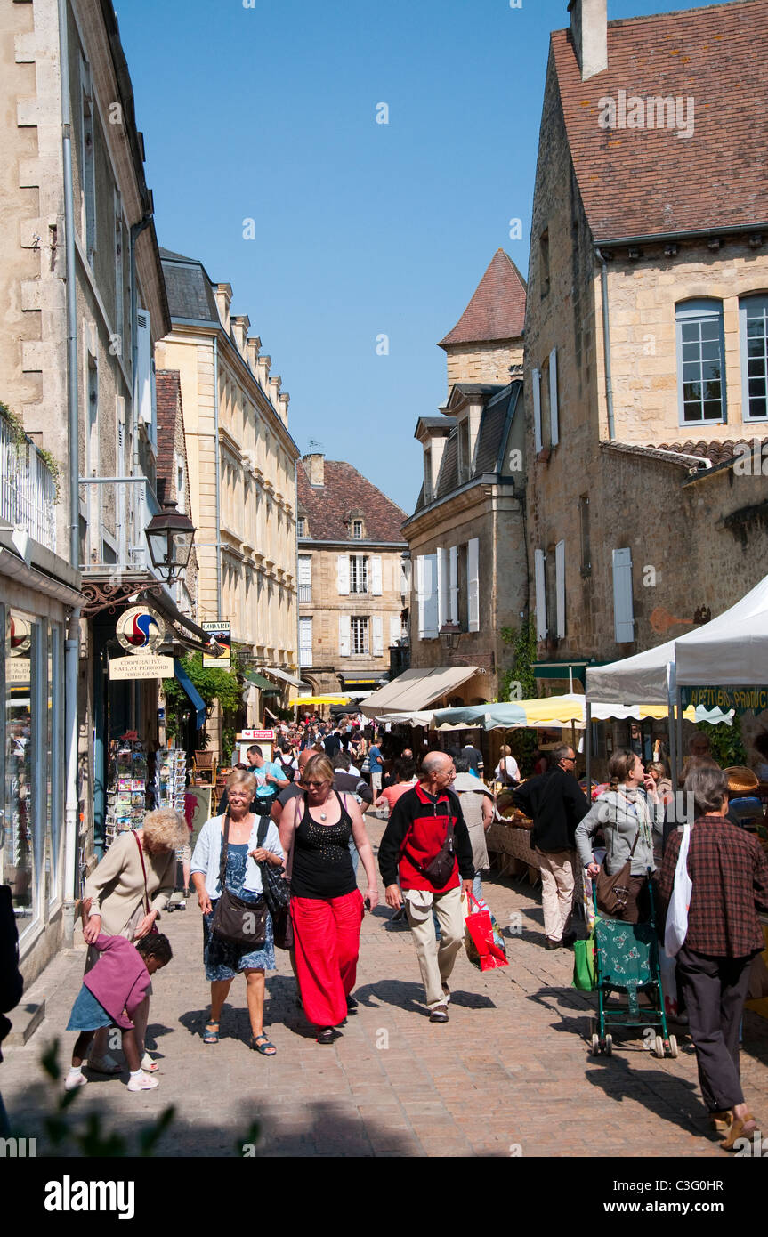 Market day in Sarlat, Dordogne Aquitaine France Stock Photo Alamy