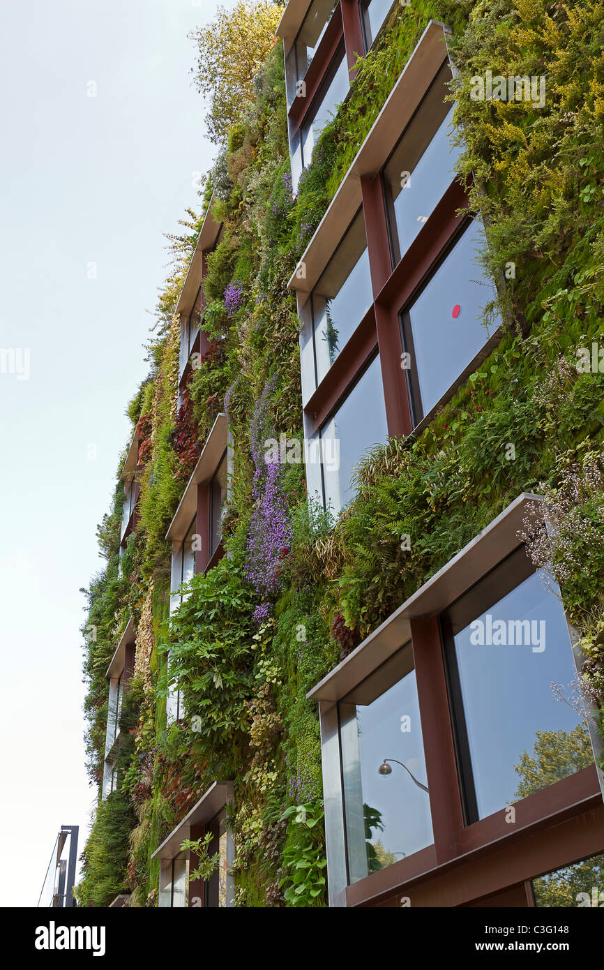 Living Wall of the Musee du Quai Branly, Paris, France. Stock Photo