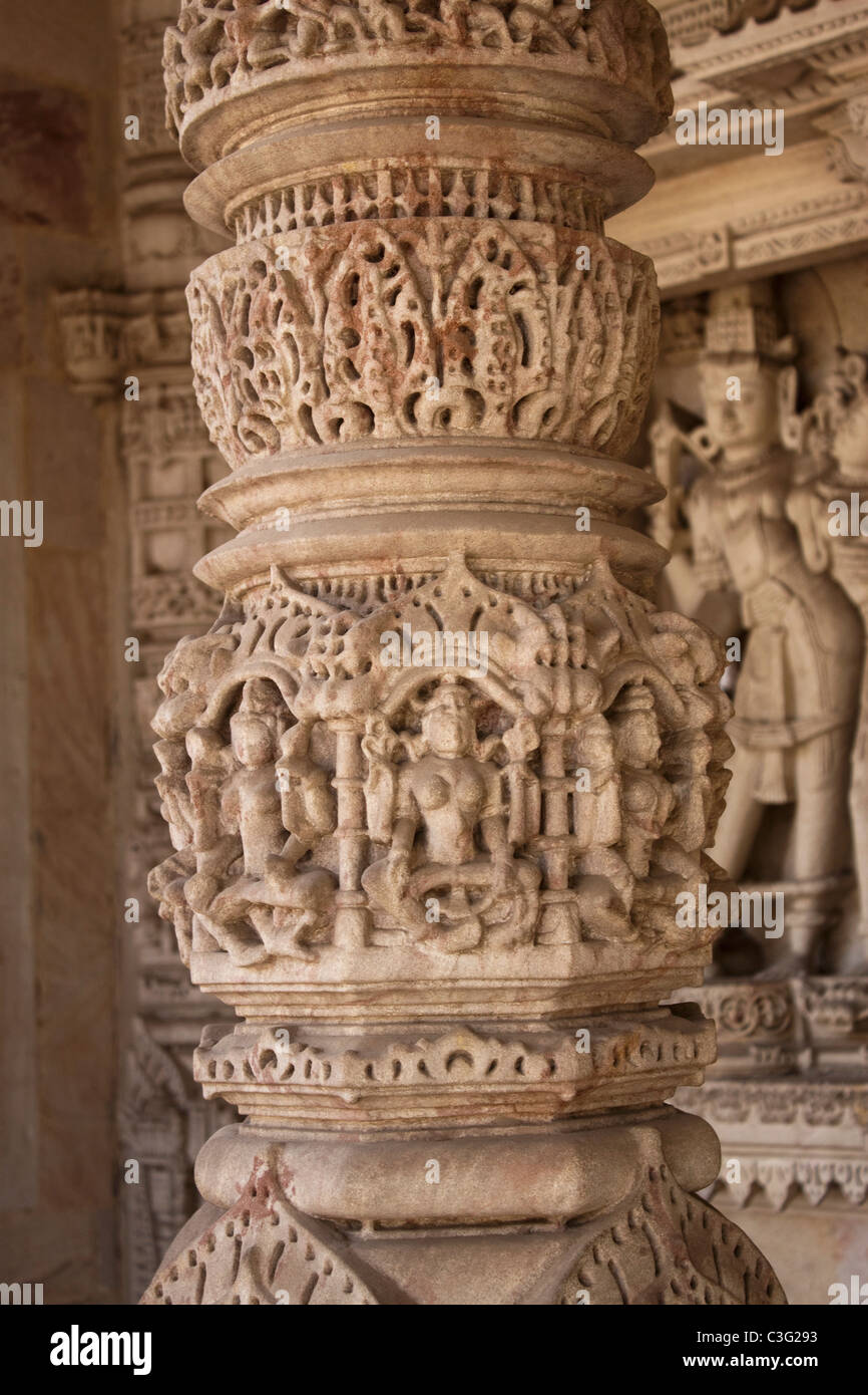 Details of carving on a column in a temple, Swaminarayan Akshardham Temple, Ahmedabad, Gujarat, India Stock Photo