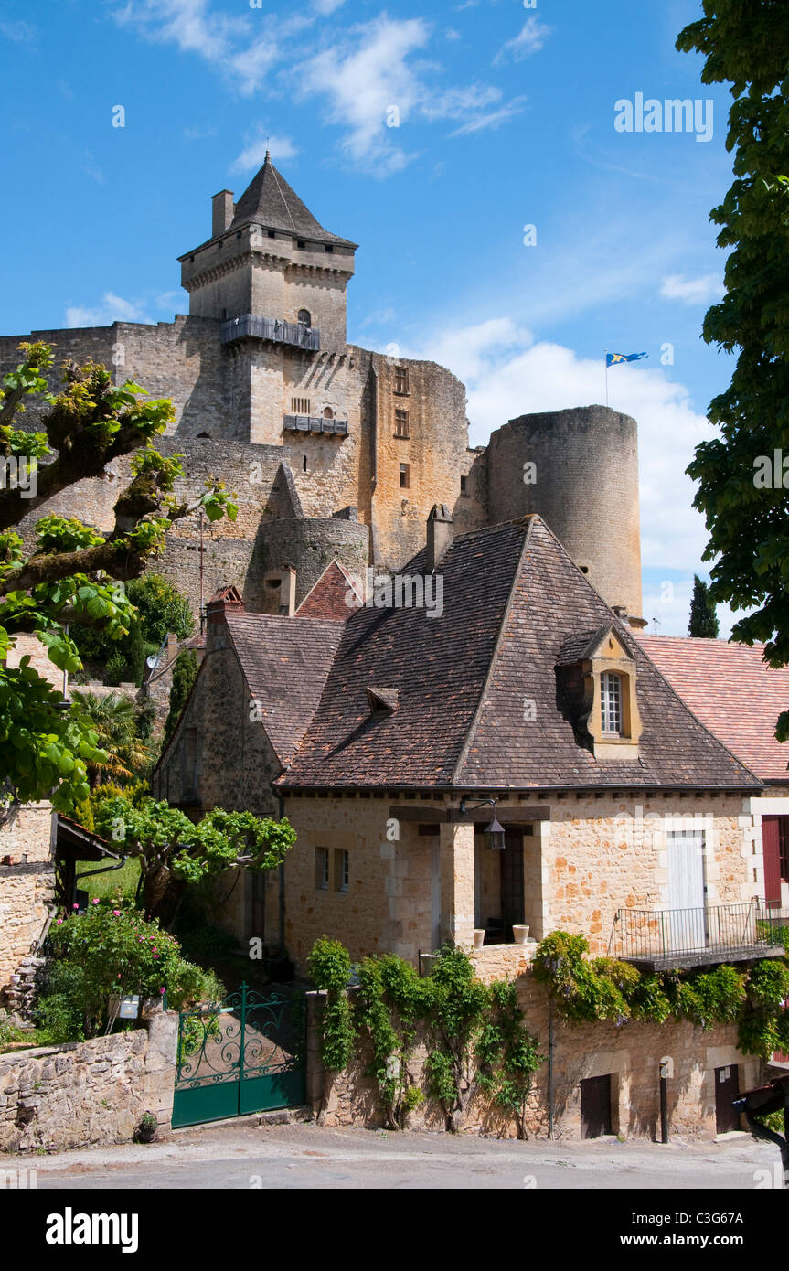 Chateau de Castelnaud-la-Chapelle, Dordogne France EU Stock Photo - Alamy