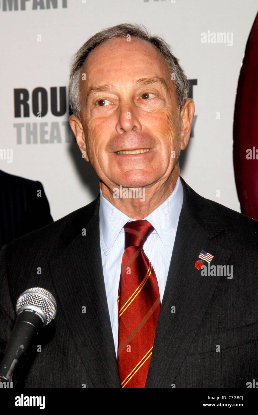 Mayor Michael Bloomberg Opening night of the Broadway musical 'Bye Bye Birdie' at The Henry Miller's Theatre - Arrivals New Stock Photo