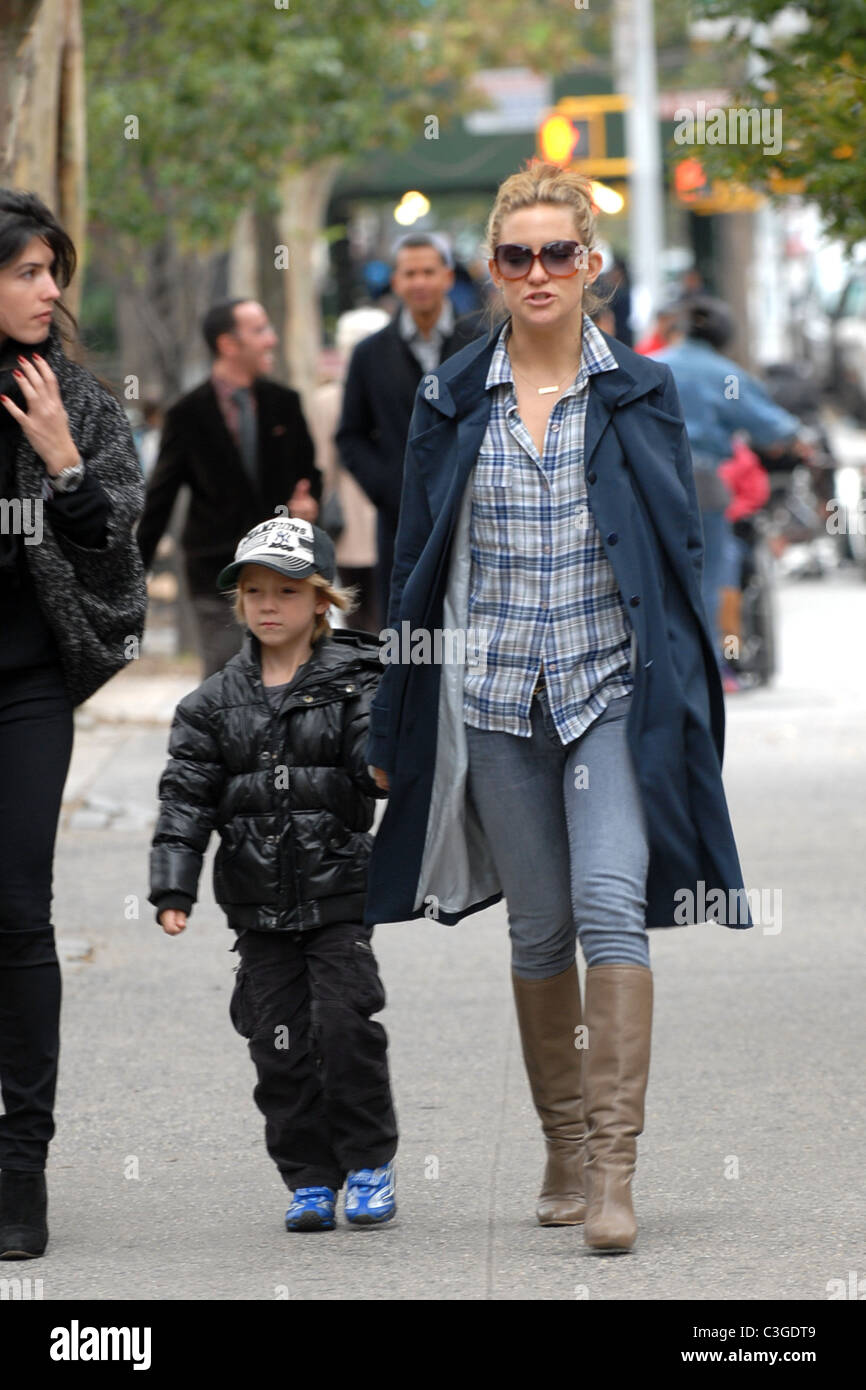 A Rod And Kate Hudson