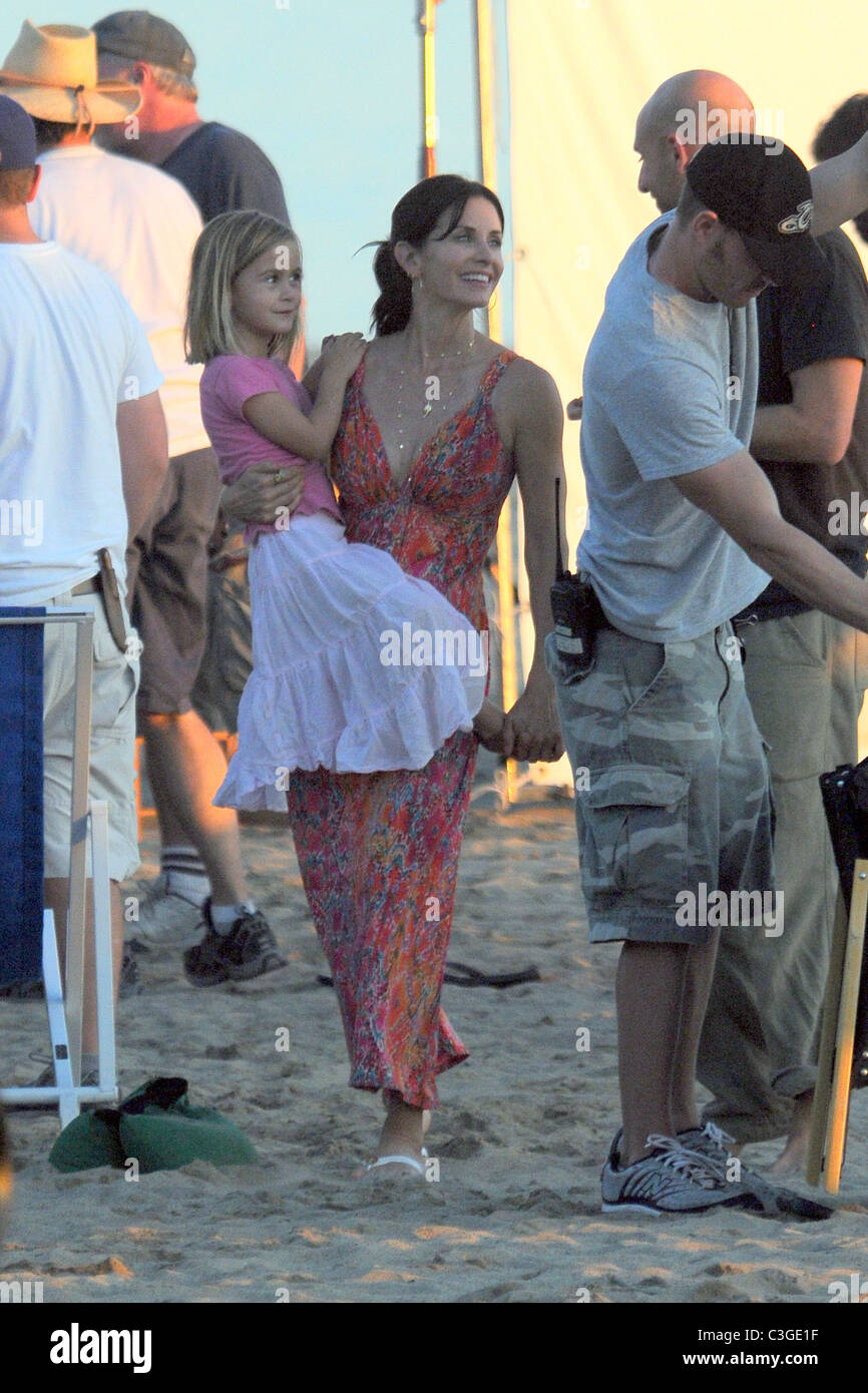 Courteney Cox With Her Daughter Coco Riley Arquette On The Set Of Her New Show Cougar Town Malibu California 16 10 09 Stock Photo Alamy