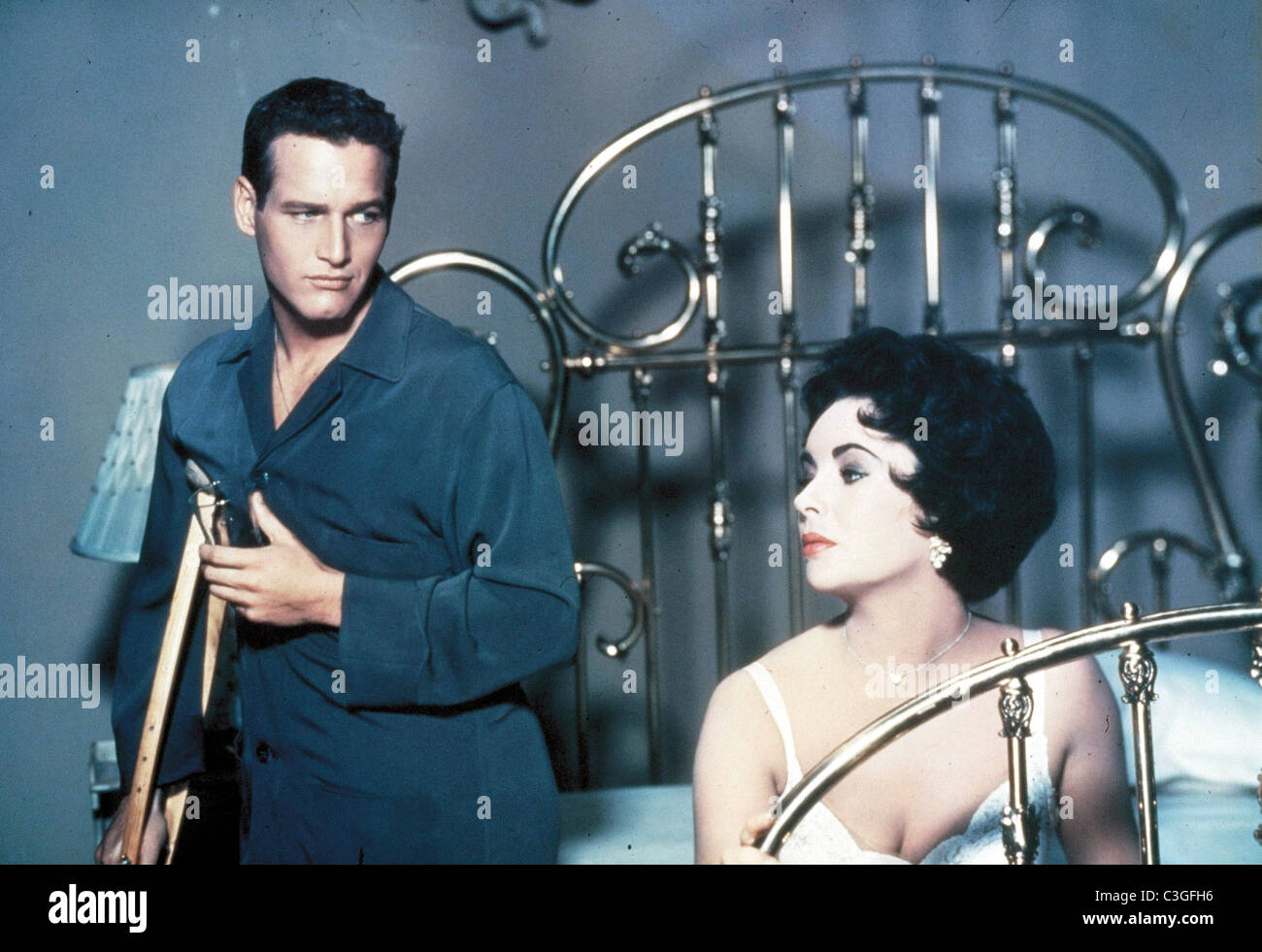 Cat on a hot tin roof Year : 1958 Director : Richard Brook Paul Newman, Elizabeth Taylor Based on the play by Tennessee Williams Stock Photo