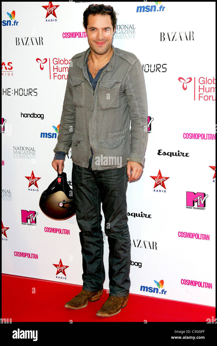 Nicolas Bedos 'Beds Are Burning' song launch by Kofi Annan and Havas