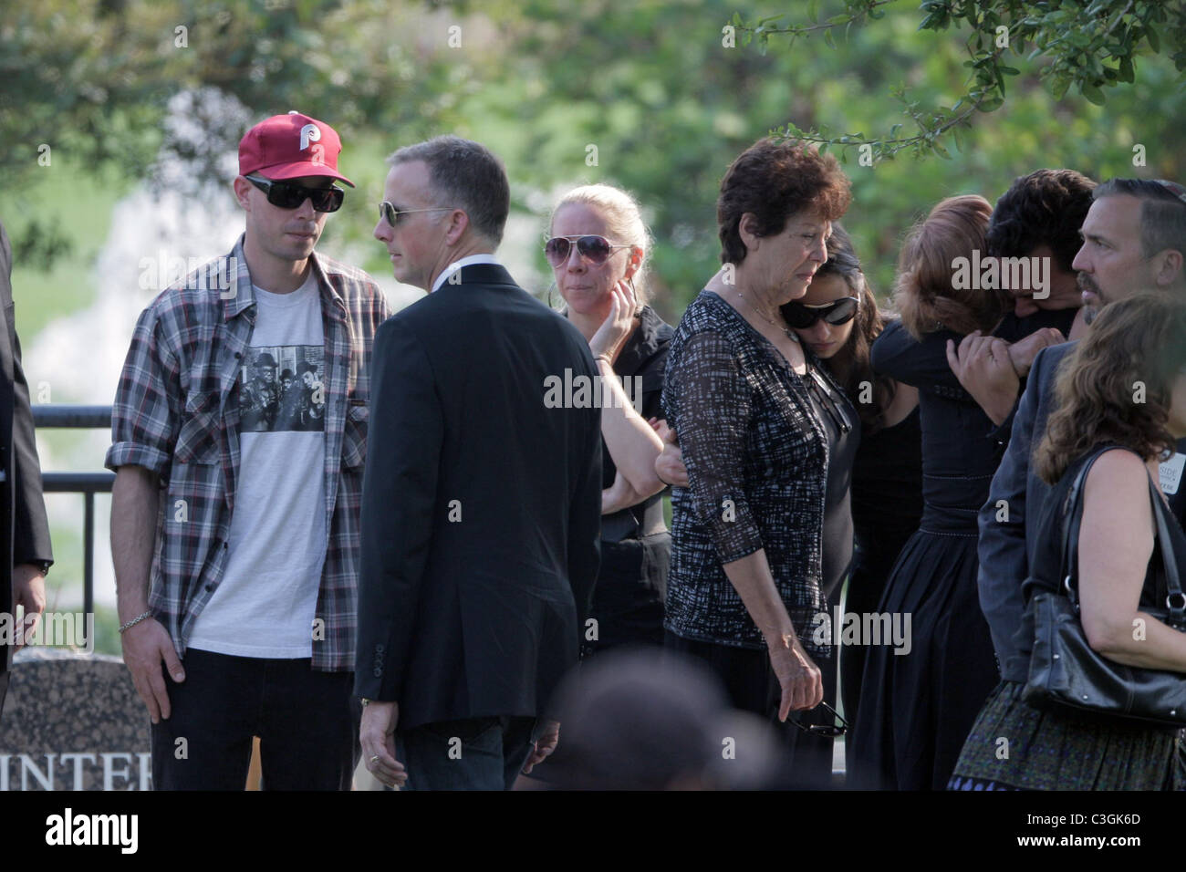 Travis Barker Dj Am Funeral