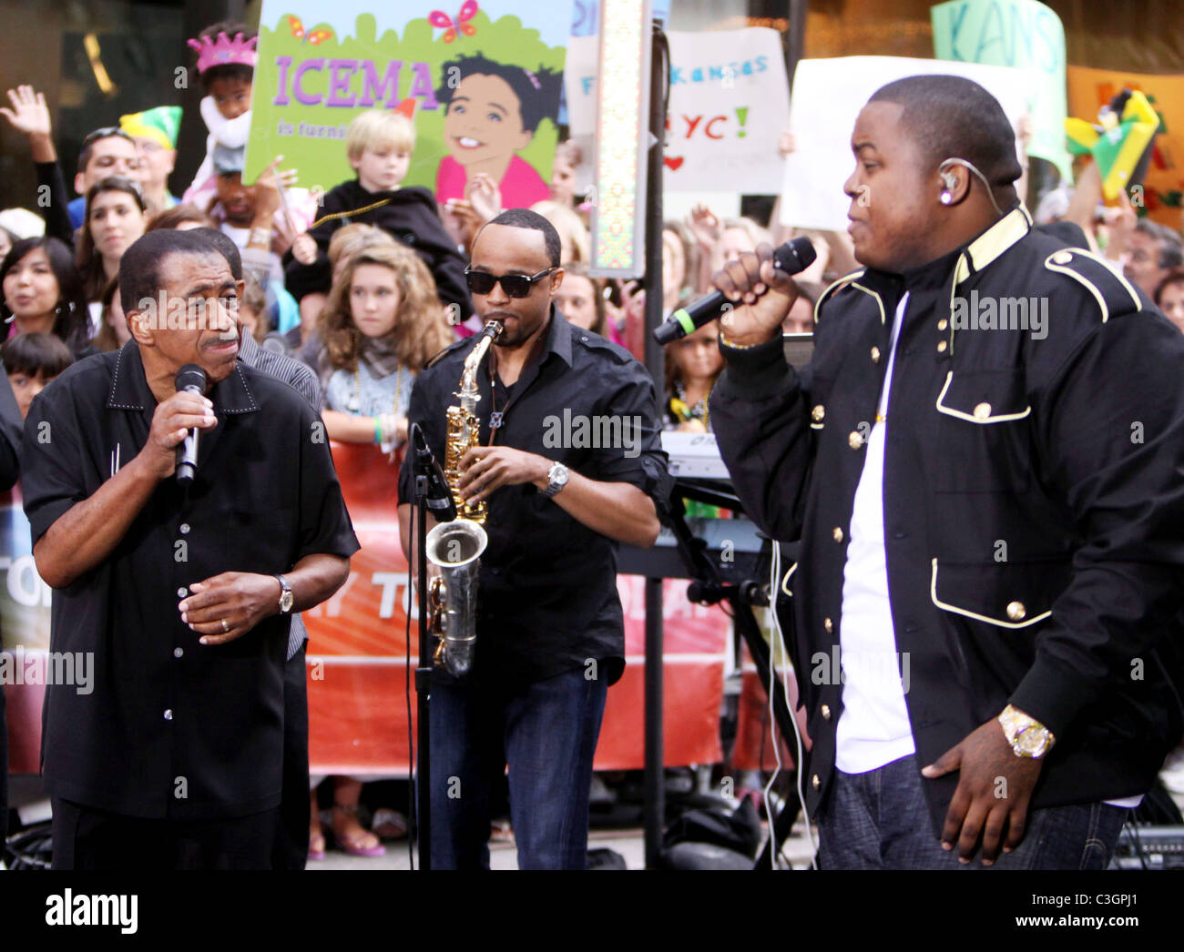 Ben E. King and Sean Kingston performing live on the 'Today Show's